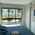 Muro alto Bangalô pé na areia
